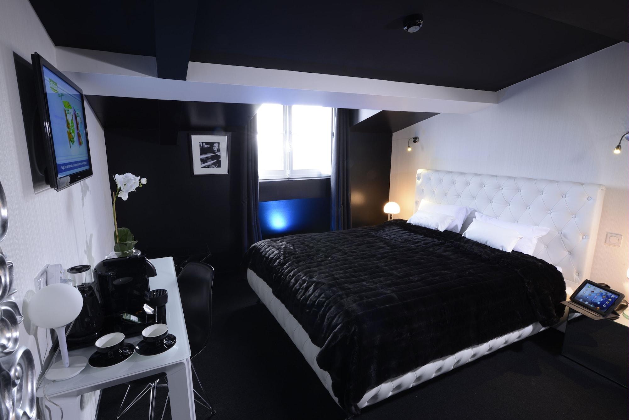 อาร์ต โฮเต็ล Hotel โรเชอร์กอร์บง ภายนอก รูปภาพ